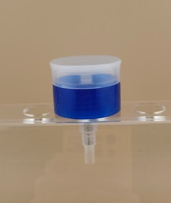 La pompe à ongles bleue à ressort à l'intérieur du K801-3 pour le démaquillage des filles