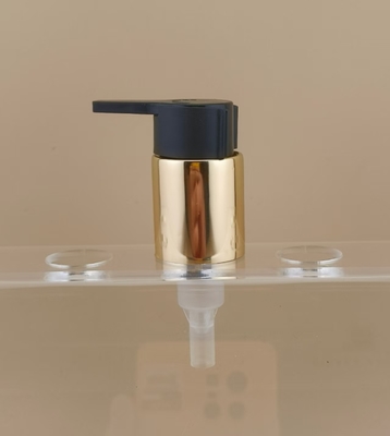 Pompes à crème noire et dorée K702-1 pour bouteilles cosmétiques