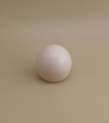 Couvercle sphérique lisse en plastique blanc cassé pour flacons cosmétiques