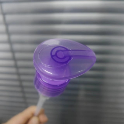 La pompe pourpre transparente de lotion de corps renversent non 1,20 - 1.50ml/T