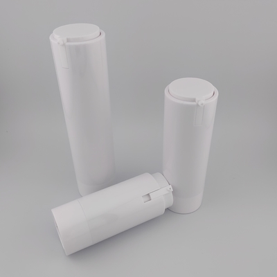 Bouteille de pompe sans air avec une surface brillante et une certification ISO