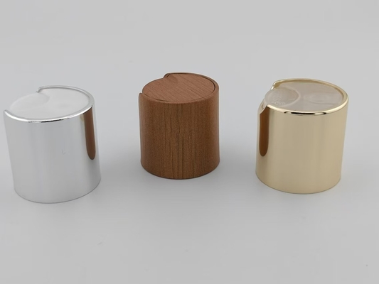 L'eau de nettoyage est utilisée pour le nettoyage de bouteilles en plastique