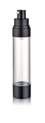Emballage de soins de la peau comme flacon cosmétique en plastique sous vide sans air, avec bouchon à vis et pompe