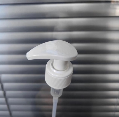 Pompe à lotion 316SS Dispensateur de lotion pour le corps en printemps blanc Pompe à col 24 / 28 Taux de décharge K202-5