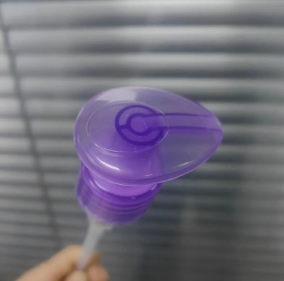 Pompes pour déversement de lotions pour le corps violette transparentes 1,20 - 1,50 ml/t