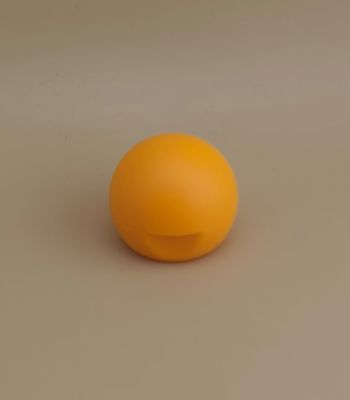 Couvercle sphérique mat et lisse en plastique jaune pour bouteilles cosmétiques