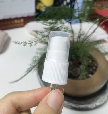 Pompe pour crème de traitement de fond de teint cosmétique en plastique 20/410 pour flacon