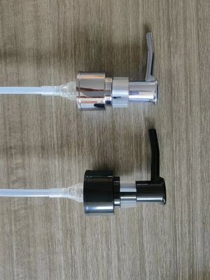 Dispenser de savon en aluminium personnalisable avec une précision de 24/410
