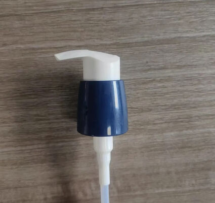 Personnaliser la pompe à crème de couleur blanche à capuche complète pompe de traitement pour bouteille de fondation