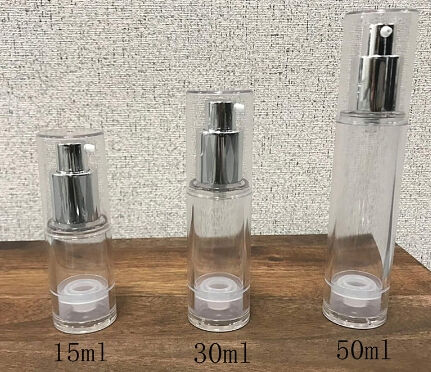 Bouteille en plastique portable brune sans air et confort de voyage avec couverture blanche