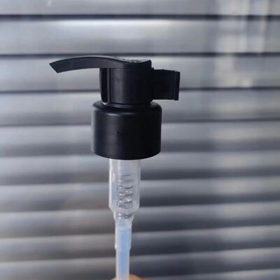 Nouveau design pompe à lotion en plastique de 24 mm 28 mm avec verrouillage gauche-droite pompe à lotion avec pince