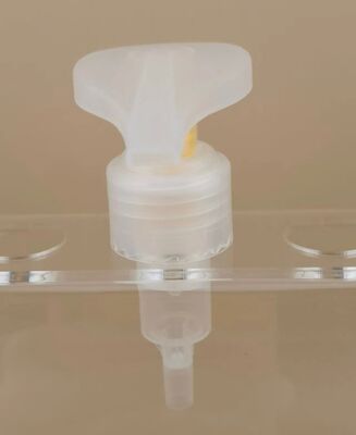 Pompe à lotion transparente à verrouillage gauche-droite pour les soins de la peau