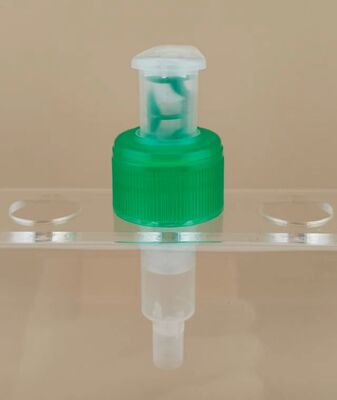 Une nouvelle pompe de lotion pour shampooing verte et claire