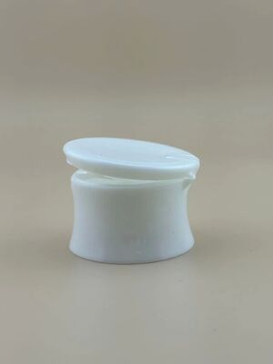 28/410 Bouchon en plastique pour le lavage du corps et le shampooing