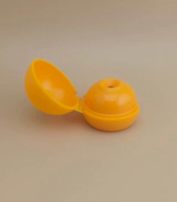 Couvercle sphérique mat et lisse en plastique jaune pour bouteilles cosmétiques