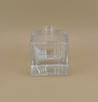 Bouteille en verre transparent douce et lisse pour parfum automobile