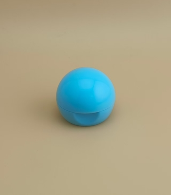 Couvercle sphérique lisse en plastique bleu ciel pour bouteilles cosmétiques